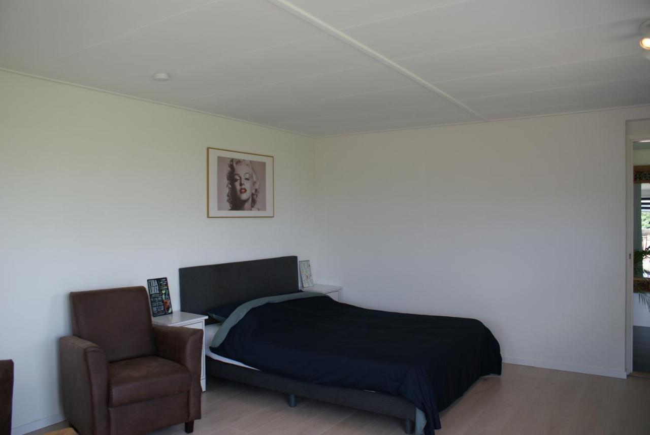 De Weelen Apartment Lutjebroek Exterior photo