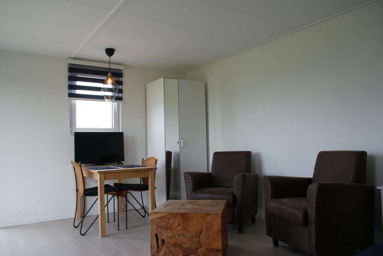 De Weelen Apartment Lutjebroek Exterior photo